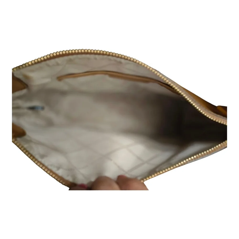 Michael Kors Tan and Beige Leather Shoulder Bag Size Large - Picture 9 of 15